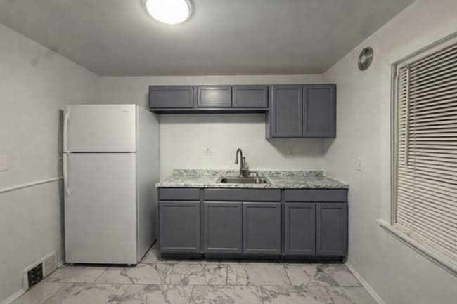 Building Photo - 12578 Camden Ave