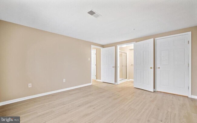 Building Photo - 607 Himes Ave