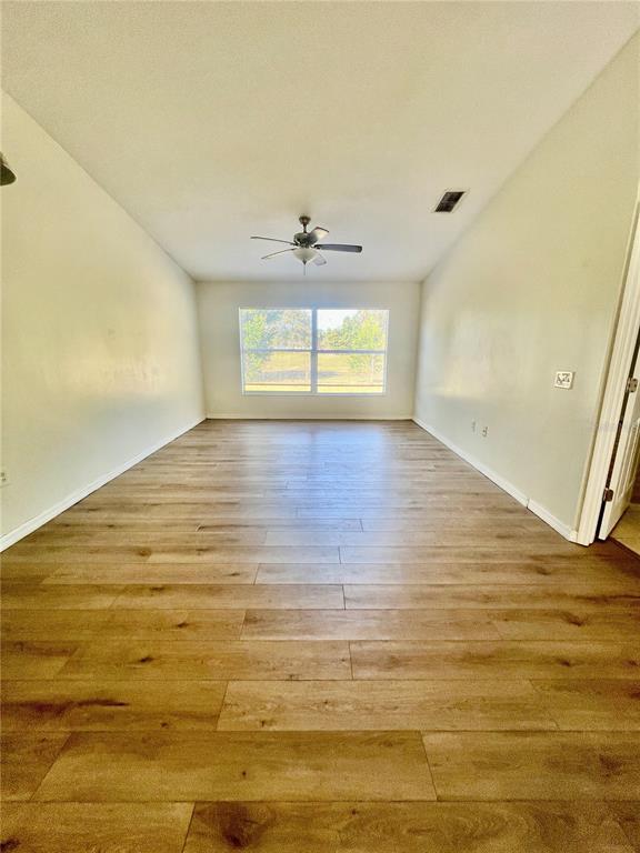 Building Photo - 37215 Grassy Hill Ln