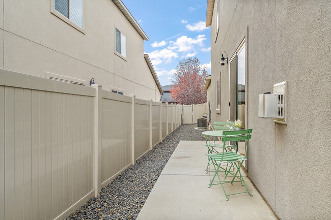 Building Photo - 2900 N Villere Ln