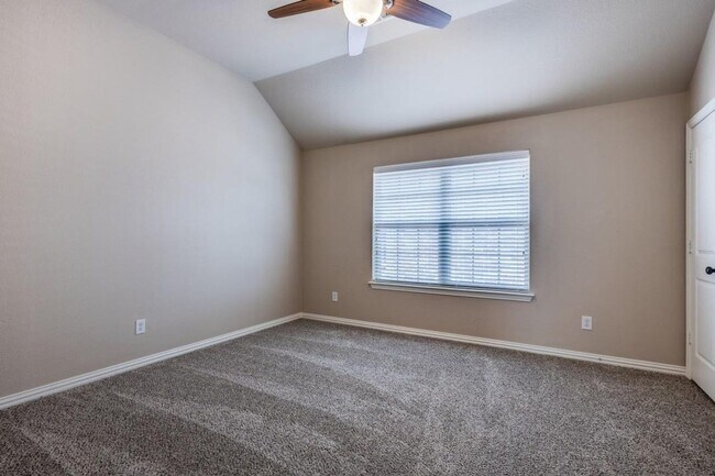 Building Photo - 205 Chester Dr