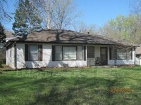 Building Photo - 353 S 47th St