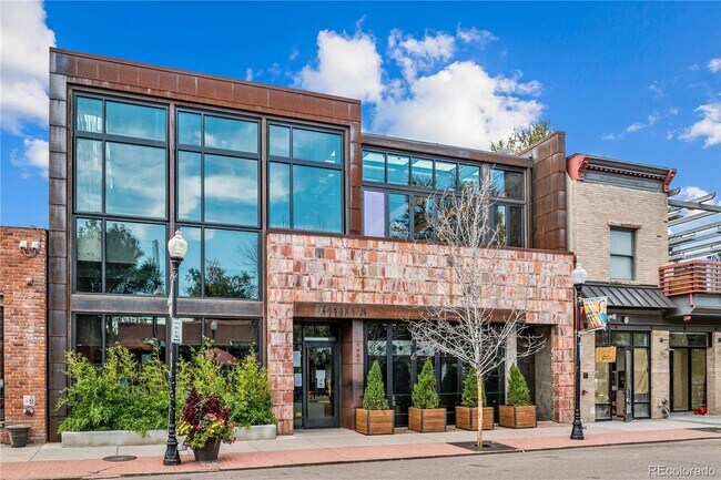 Building Photo - 1805 S Emerson St