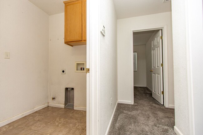 Building Photo - COMING SOON!! Cozy 3-Bedroom, 2-Bath Home in Merced