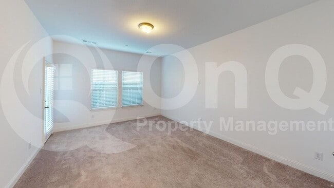 Building Photo - 2232 Southwick Dr