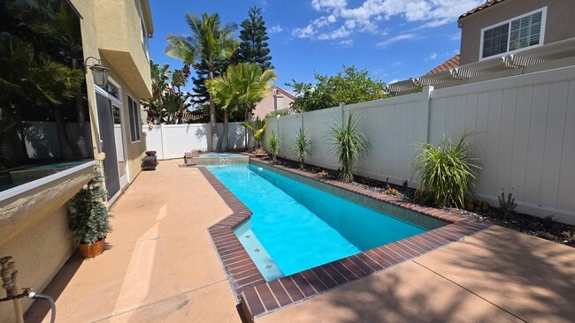 Building Photo - Charming 3-Bedroom Home in Prime Irvine Lo...