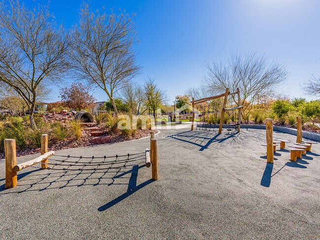 Building Photo - 283 Yasmin Daylily Place