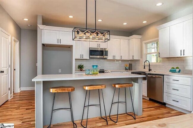 Building Photo - 111 Chestnut St