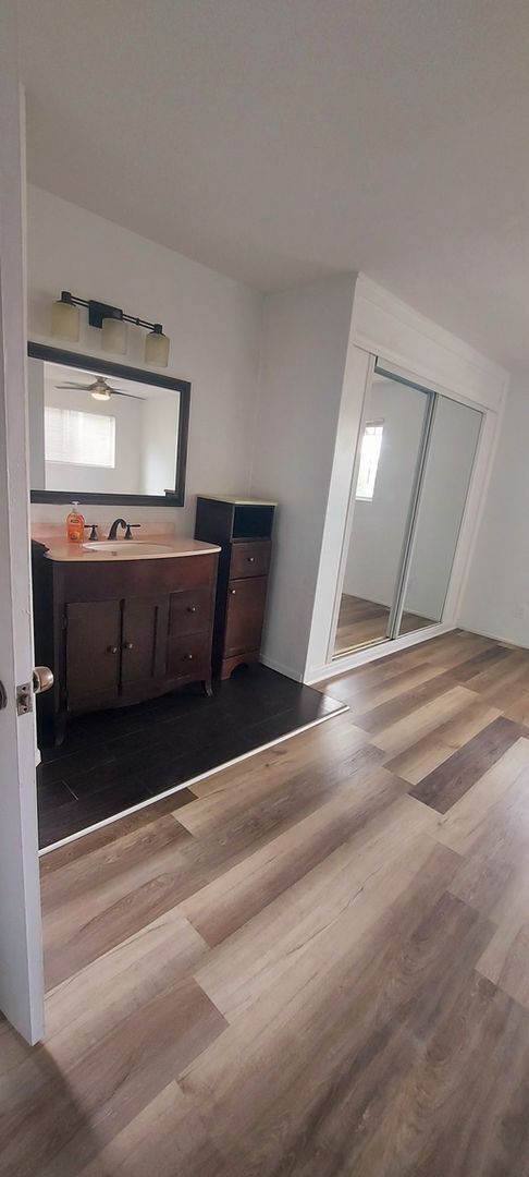 Building Photo - $2500 deferred move in discount.  3/4 mile to beach 3BR in Redondo Beach