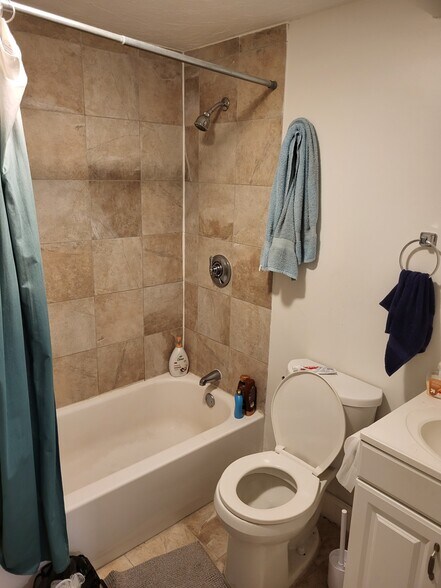 Building Photo - 53 Hemenway St