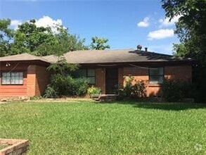 Building Photo - 4006 Warrington Dr