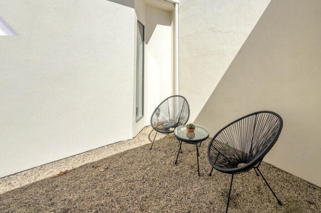 Building Photo - 80671 Cherry Hills Dr