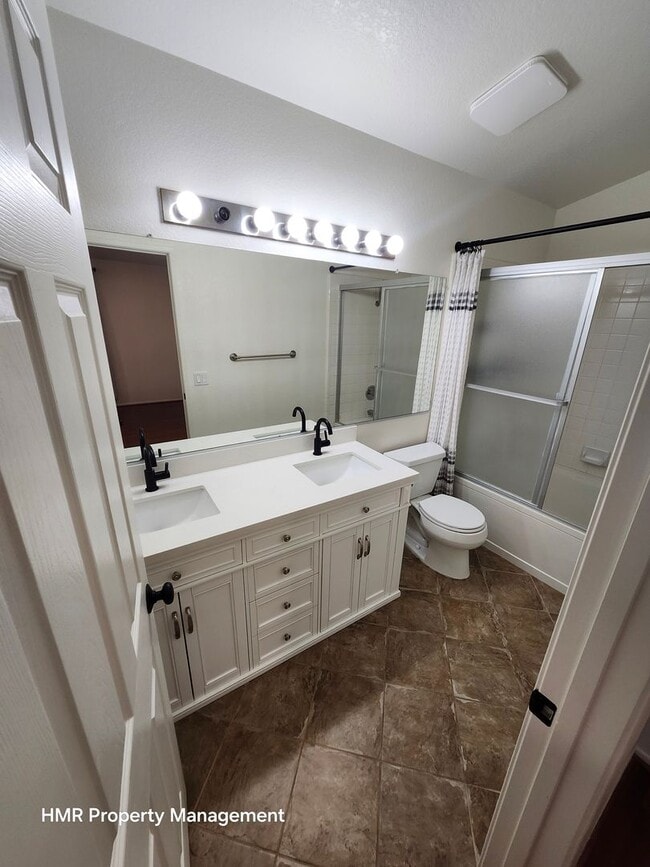 Building Photo - Coming Soon: 2beds/2bath Condo near Victoria Gardens!