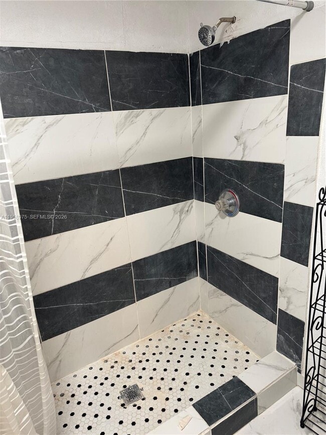 Building Photo - 1822 Cleveland St