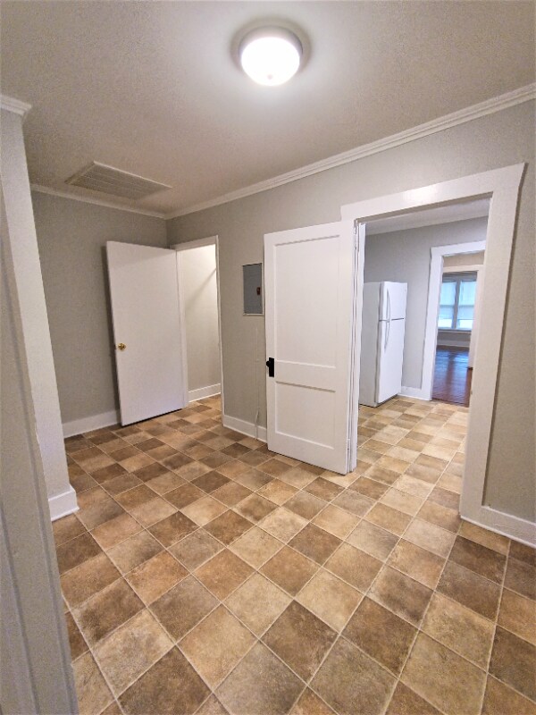 Building Photo - 186 E Brazell St