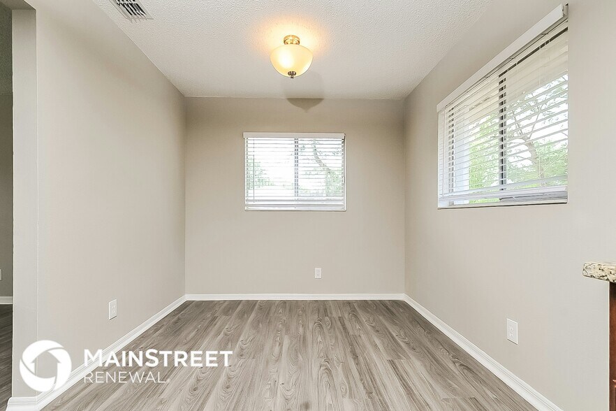 Building Photo - 2902 Ripplewood Dr