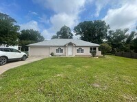 Building Photo - Great Home Great Location - 4 br 2 1/2 bath