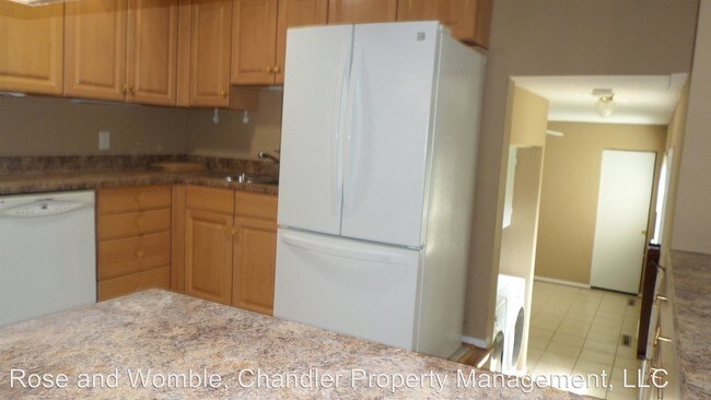 Building Photo - 3 br, 2 bath House - 432 W. Farmington Road^^