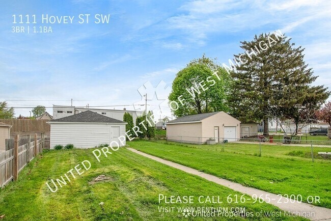 Building Photo - Available Now | 3 Bedroom 1.5 Bath Single ...