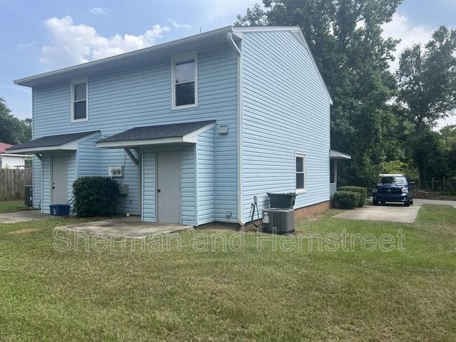 Building Photo - 303 W Clifton Ave