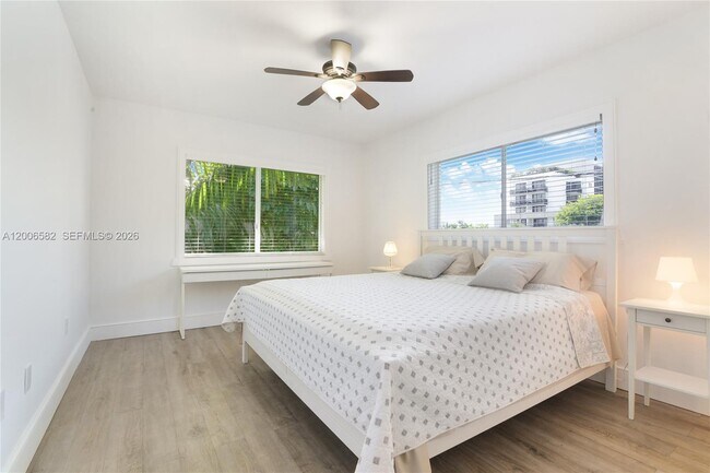 Building Photo - 1142 99th St