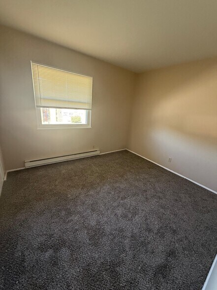 Building Photo - 7431 Hazelcrest Dr