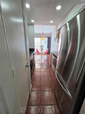 Building Photo - 7525 Holly Hill Dr