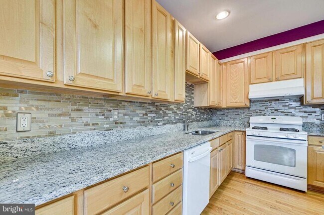 Building Photo - 11485 Carriage Gate Ct