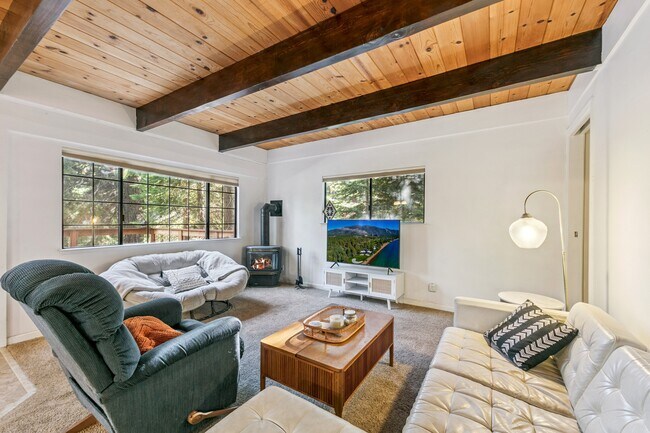 Building Photo - 1517 Plumas Cir