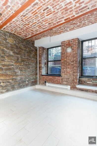 Building Photo - East 18th Street