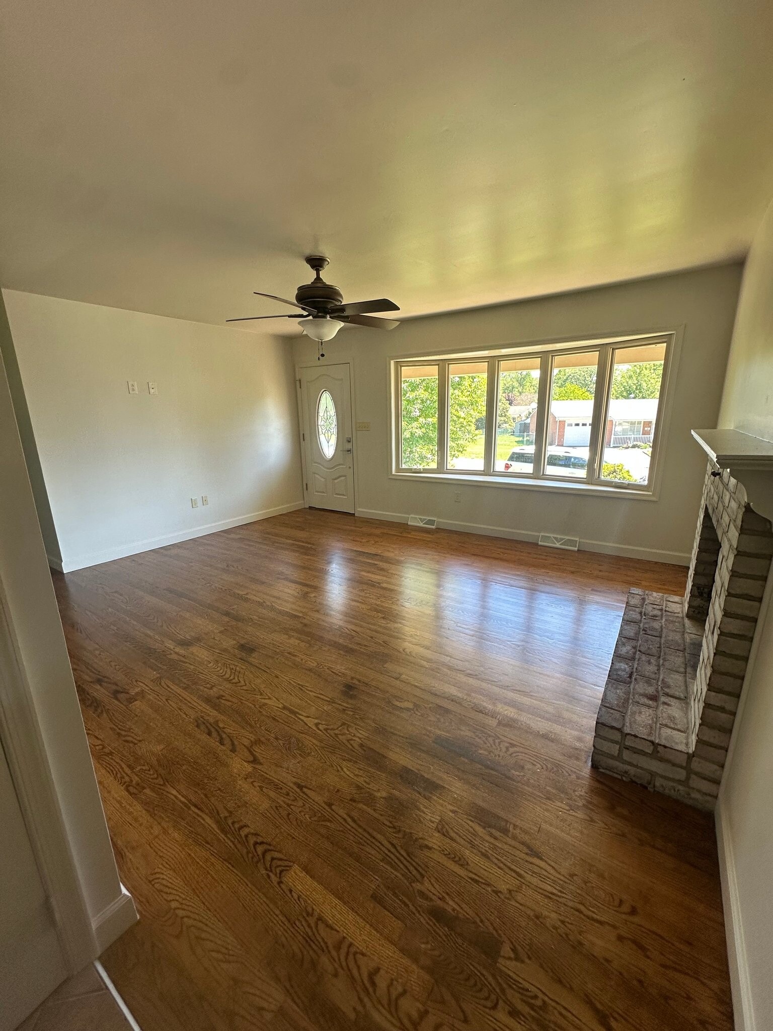 Building Photo - 10924 Gaywood Dr