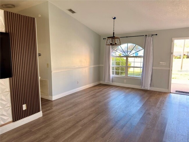 Building Photo - 5213 Heatherstone Ct