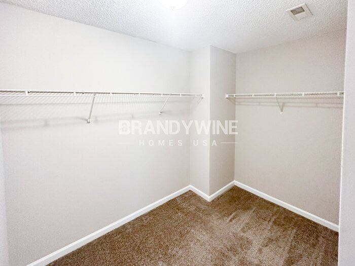 Building Photo - 4599 White Rd