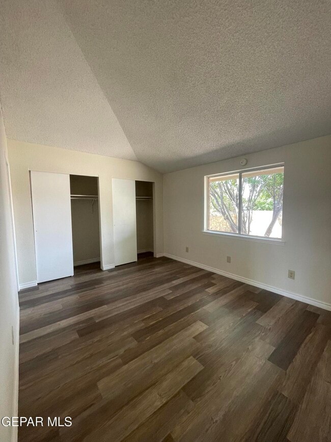 Building Photo - 845 Montera Rd