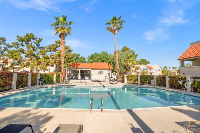 Building Photo - 2 bd, 2 bth Condo Ideal Summerlin location