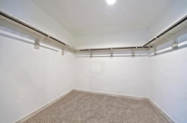 Building Photo - 6902 Telford Holw Trl