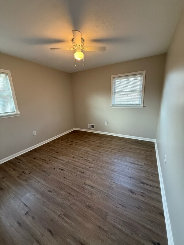 Building Photo - 2055 Peabody Ln