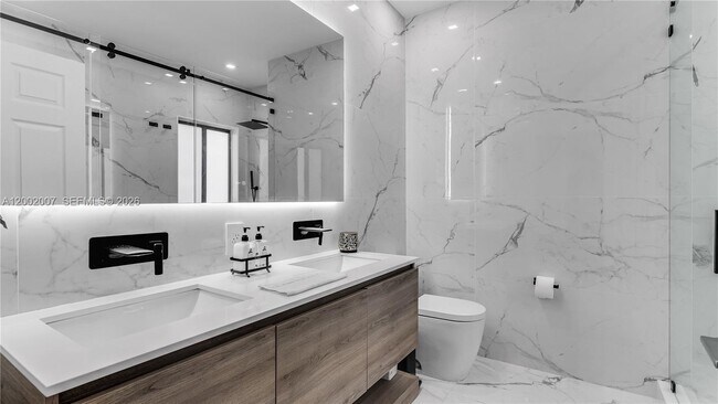 Building Photo - 15817 SW 138th Terrace