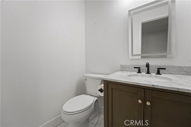 Building Photo - 23821 Hillhurst Dr