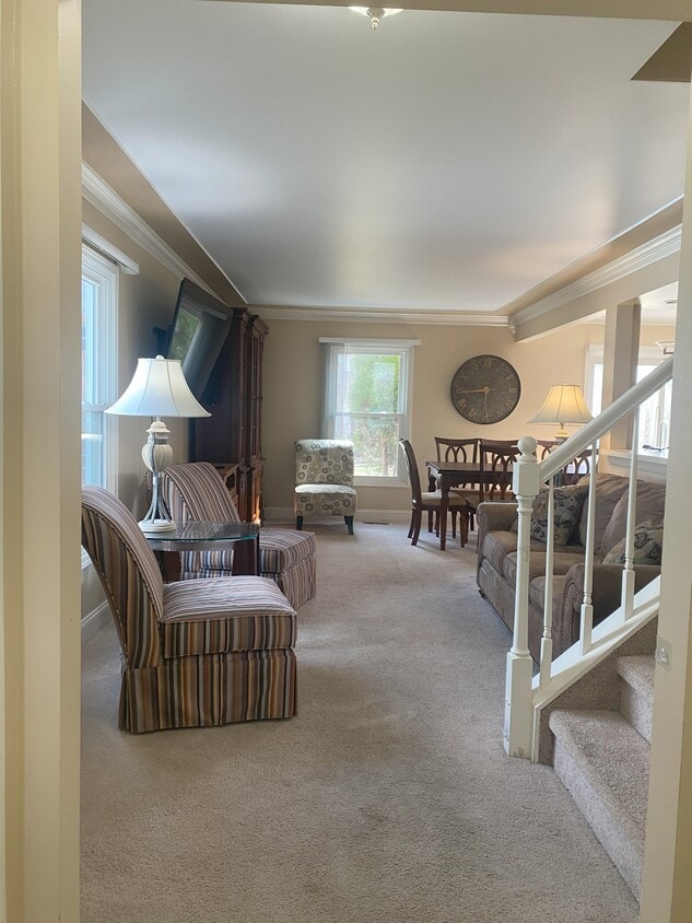 Living room from foyer - 5906 Niles Dr