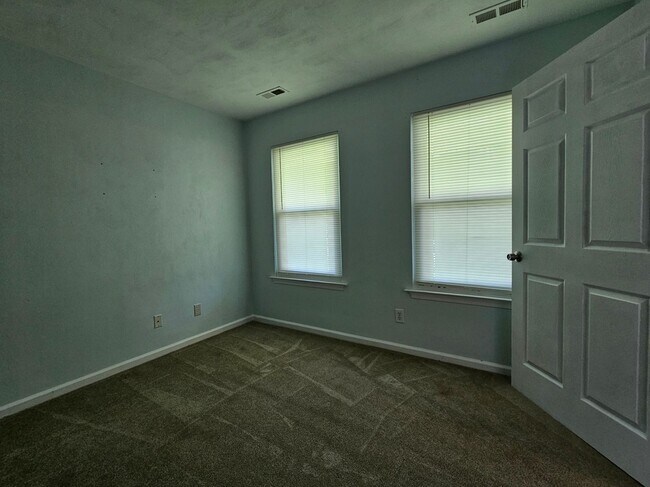 Building Photo - Pughsville