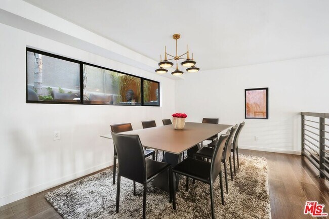 Building Photo - 3601 Dixie Canyon Ave