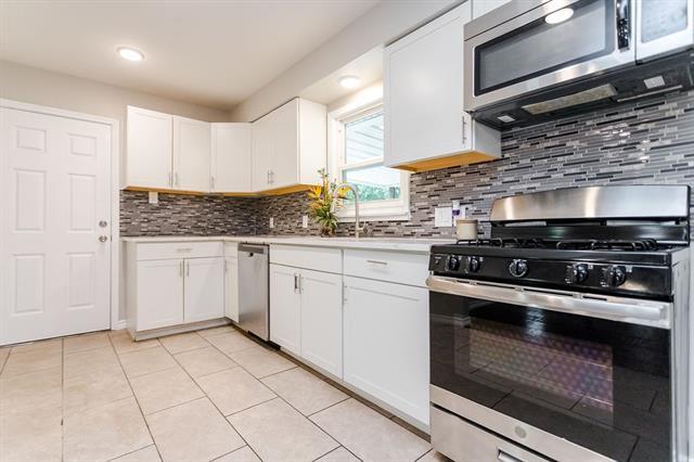 Building Photo - 10265 San Lorenzo Dr
