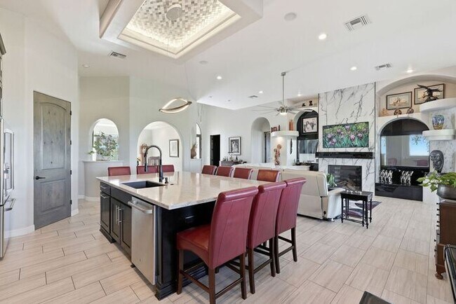 Building Photo - 5405 N Houghton Rd