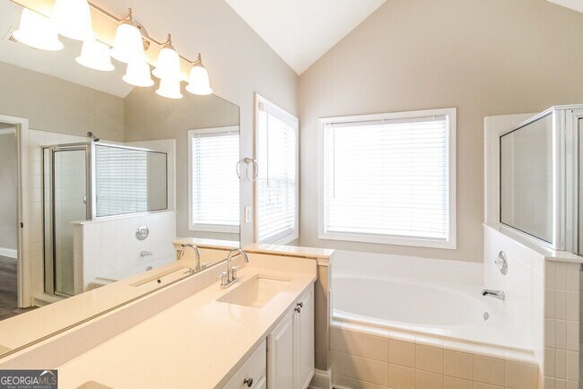 Building Photo - 110 Rosewood Cir