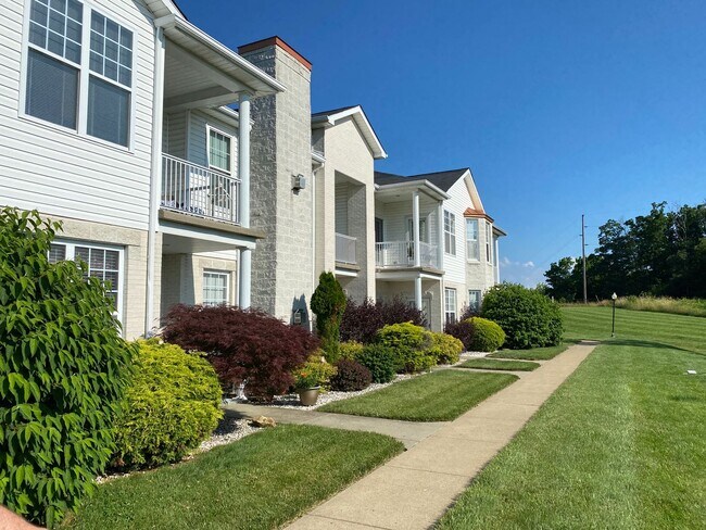 Building Photo - 236 Adams Pointe Blvd
