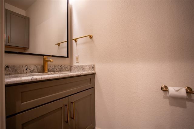 Building Photo - 225 Corinna Ct