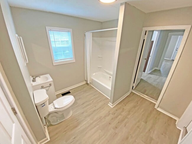 Building Photo - Home on Market