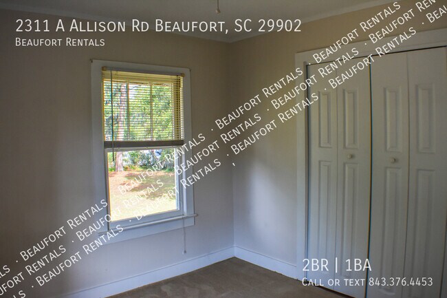 Building Photo - 2311 A Allison Rd Beaufort, SC 29902