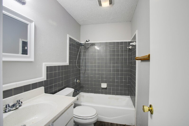 Building Photo - 20105 San Marcos Hwy